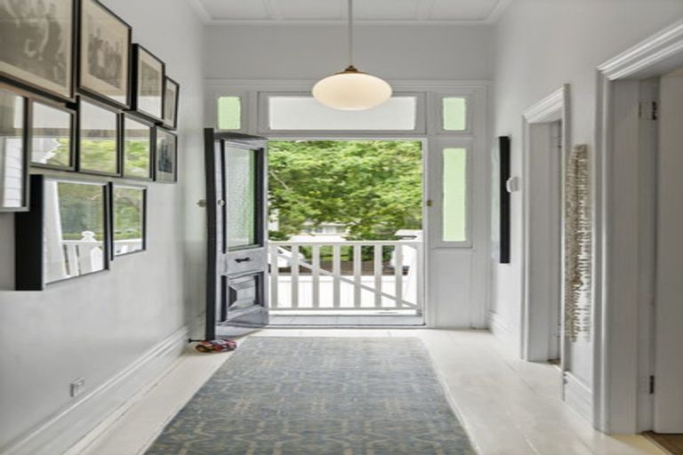 Photo of property in 78 Beresford Street West, Freemans Bay, Auckland, 1011