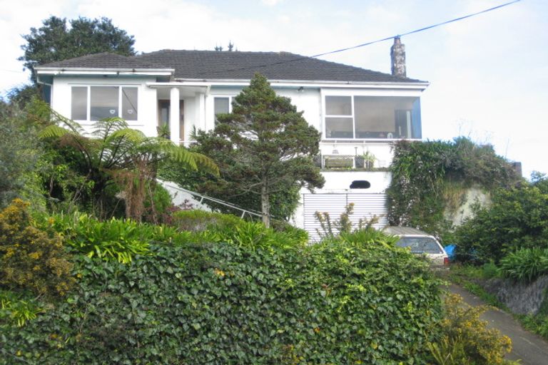 Photo of property in 28 Lawry Street, Blagdon, New Plymouth, 4310