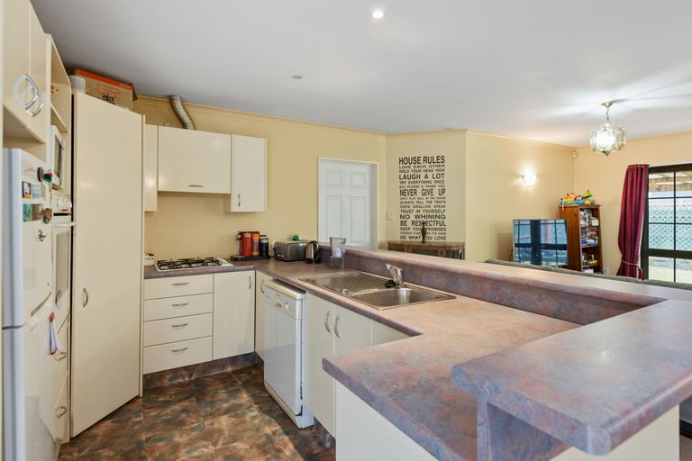 Photo of property in 51a Mortlake Street, Islington, Christchurch, 8042