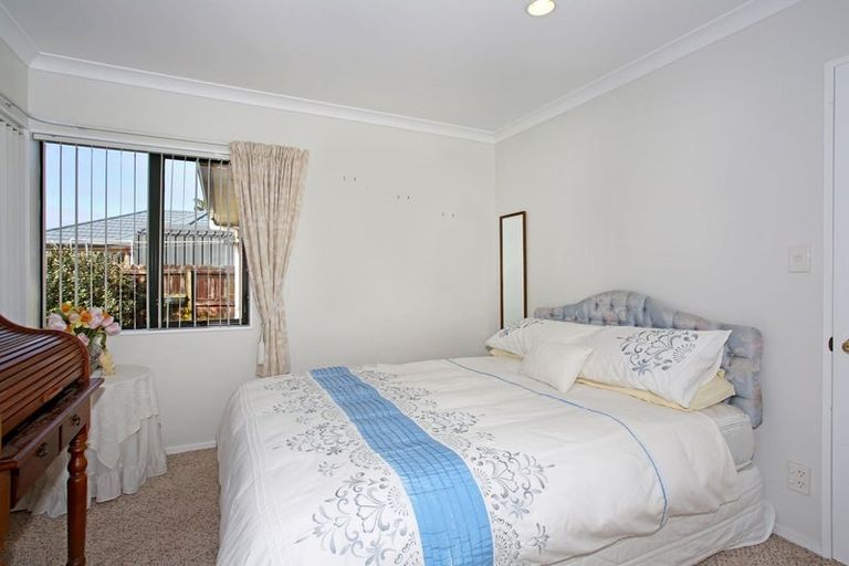 Photo of property in 11 Cloverlea Place, Pukekohe, 2120