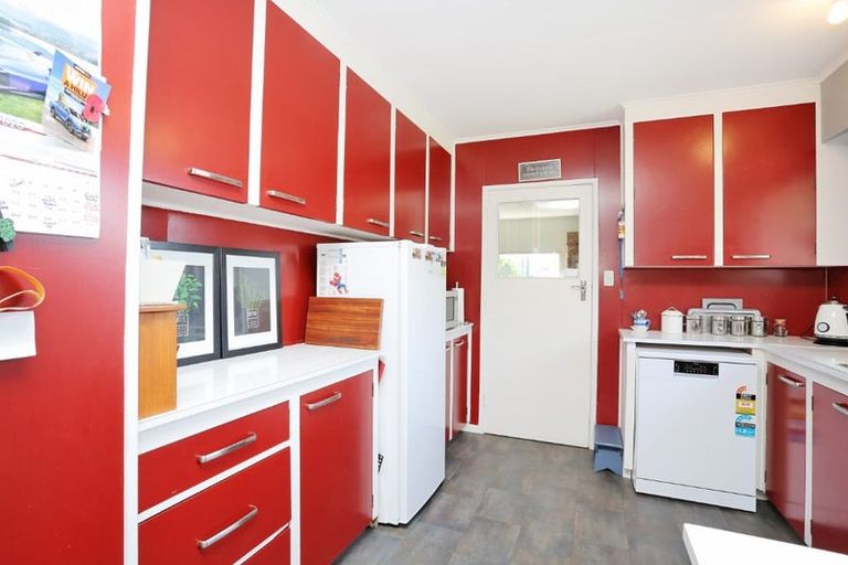 Photo of property in 68 Hillary Street, Winton, 9720