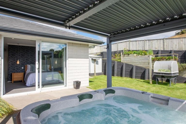 Photo of property in 39 Great Road West, Matipo Heights, Rotorua, 3015