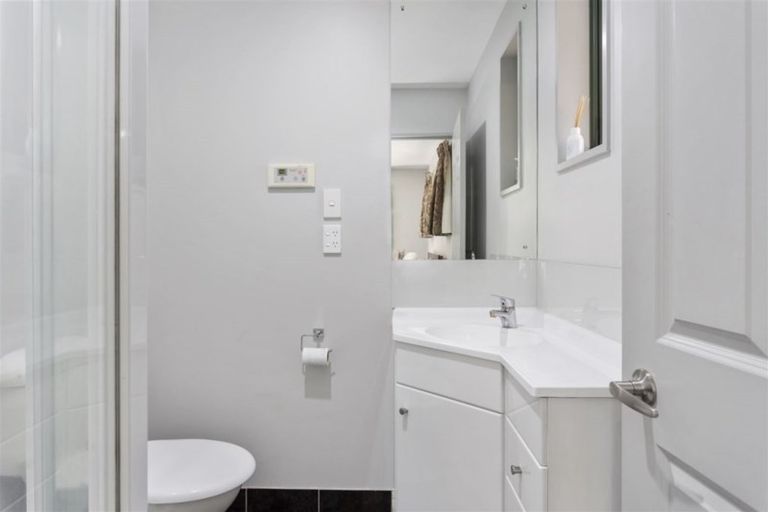 Photo of property in 10 Parsonage Road, Woodend, 7610