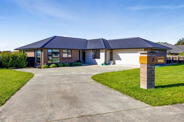 Photo of property in 2 Biron Place, Stratford, 4332