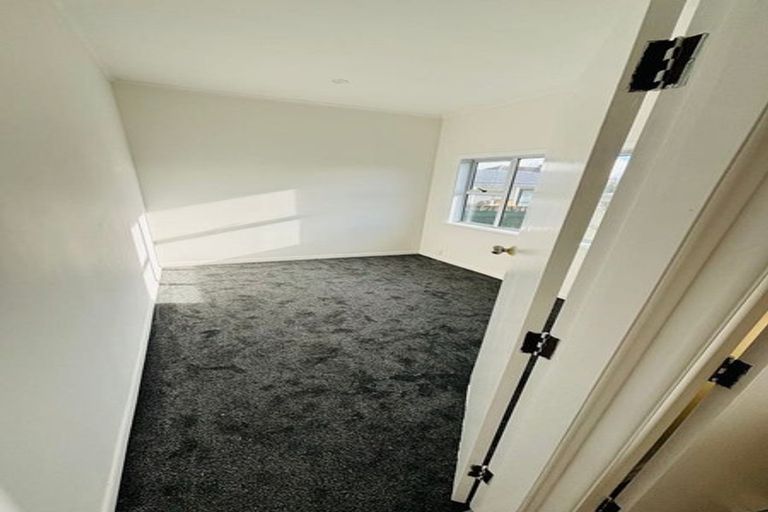 Photo of property in 33 Earlsworth Road, Mangere East, Auckland, 2024
