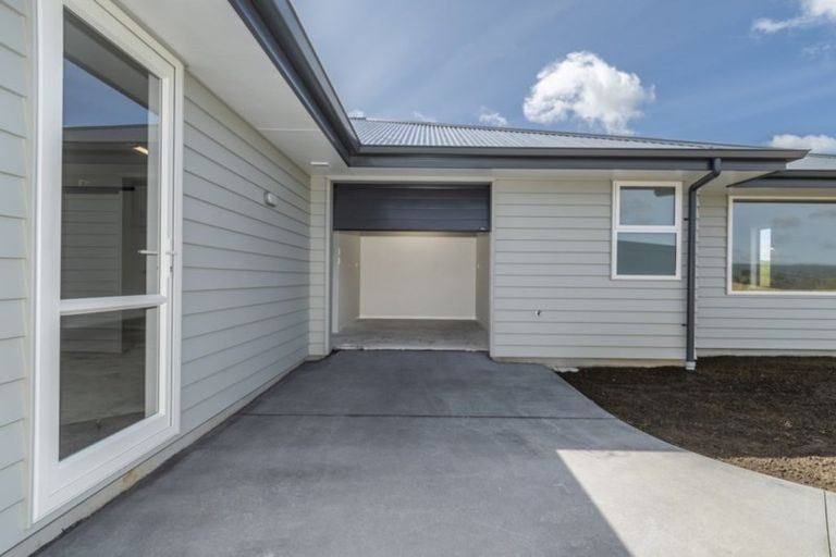 Photo of property in 30 Ridge Drive, Omokoroa, 3114
