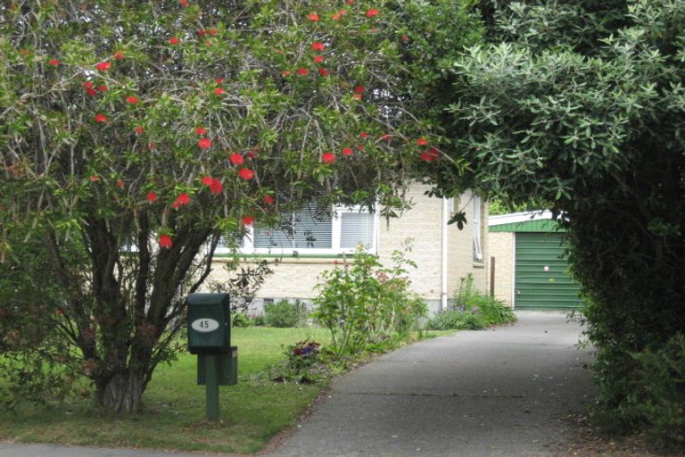 Photo of property in 45 Greendale Avenue, Avonhead, Christchurch, 8042