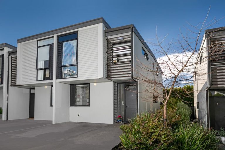 Photo of property in 3/4165 Great North Road, Glen Eden, Auckland, 0602