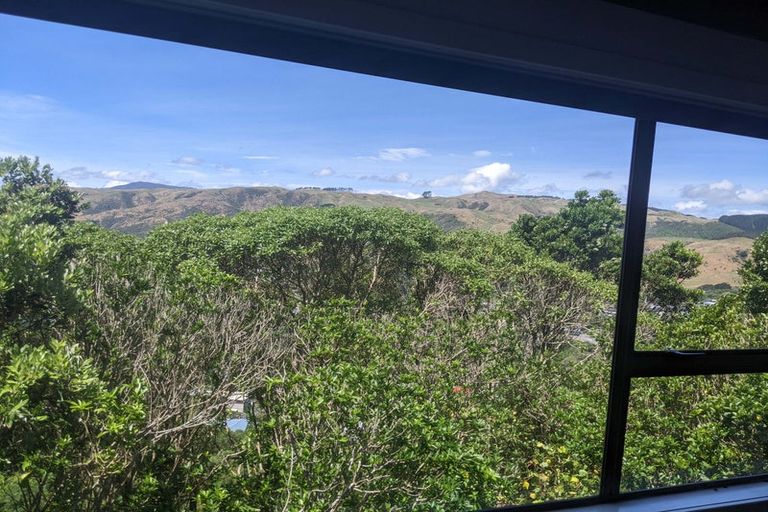 Photo of property in 19a Raroa Place, Pukerua Bay, 5026