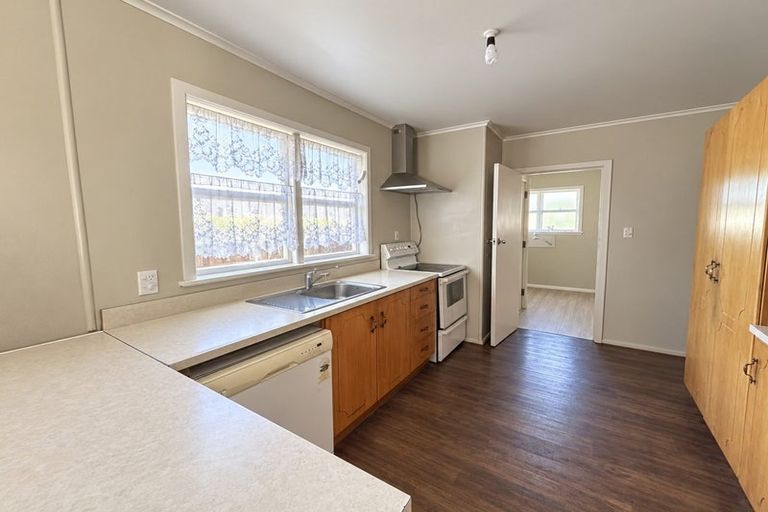Photo of property in 12 Ruth Street, Manurewa, Auckland, 2102