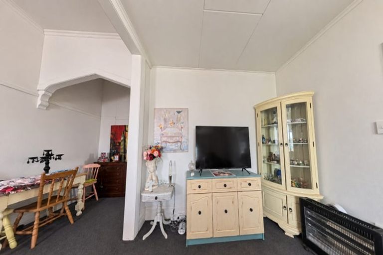 Photo of property in 100 Broadway, Carterton, 5713