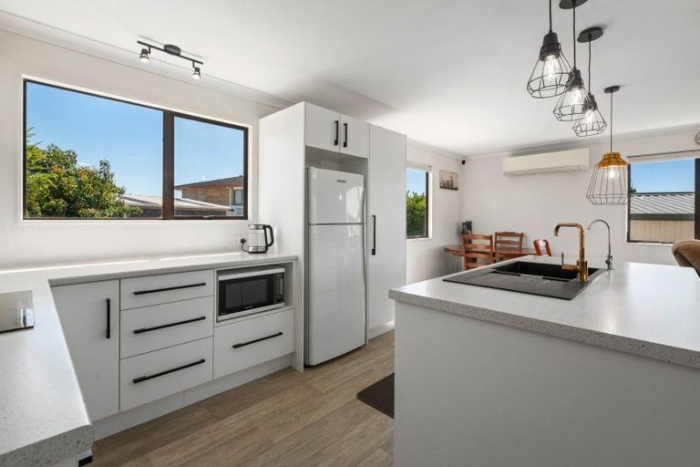 Photo of property in 56 Fairview Road, Katikati, 3129