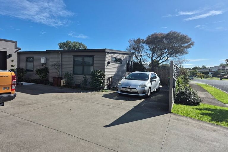 Photo of property in 19 Janet Street, Sunnyhills, Auckland, 2010