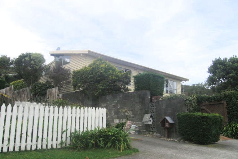 Photo of property in 37 Mulberry Street, Maungaraki, Lower Hutt, 5010