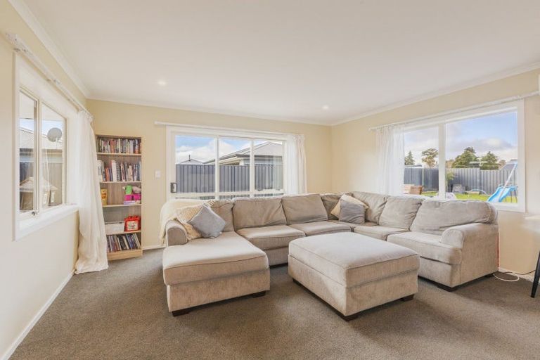 Photo of property in 17 Bell Street, Otane, 4202