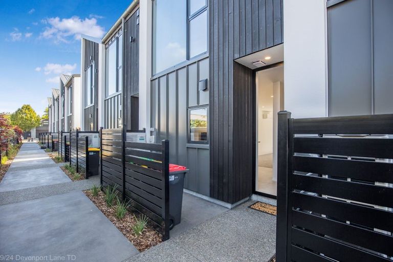 Photo of property in 9/24 Devonport Lane, St Albans, Christchurch, 8014