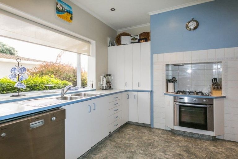 Photo of property in 87 Meeanee Road, Taradale, Napier, 4112