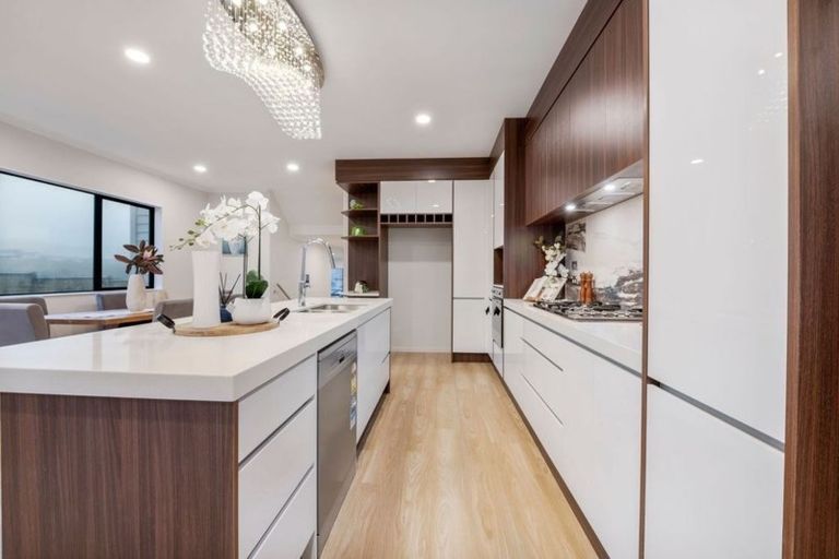 Photo of property in 36 Carrygawley Road, Flat Bush, Auckland, 2019