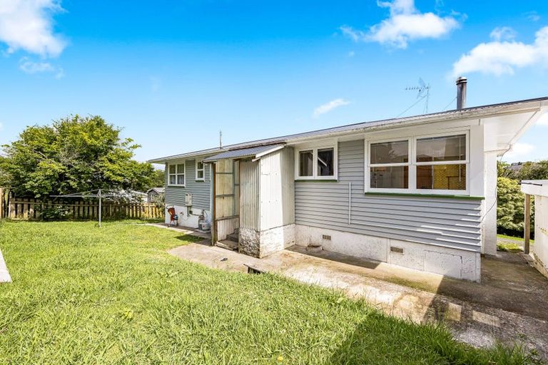 Photo of property in 27 Choice Avenue, Henderson, Auckland, 0612