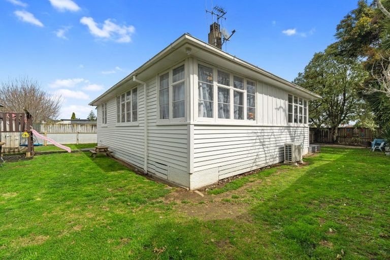 Photo of property in 6 Kenney Crescent, Fairfield, Hamilton, 3214