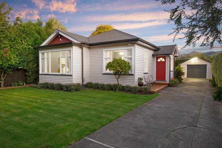 Photo of property in 80 Martin Avenue, Beckenham, Christchurch, 8023