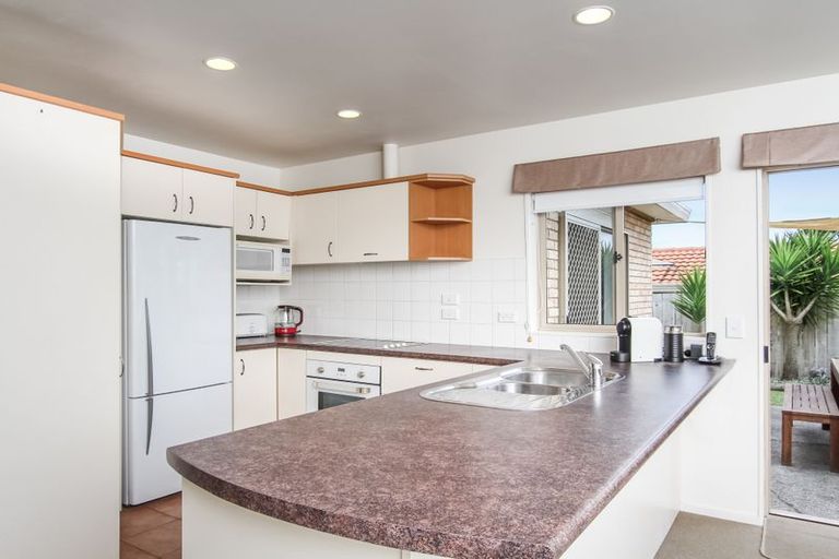 Photo of property in 17 Jelicich Court, Henderson, Auckland, 0612