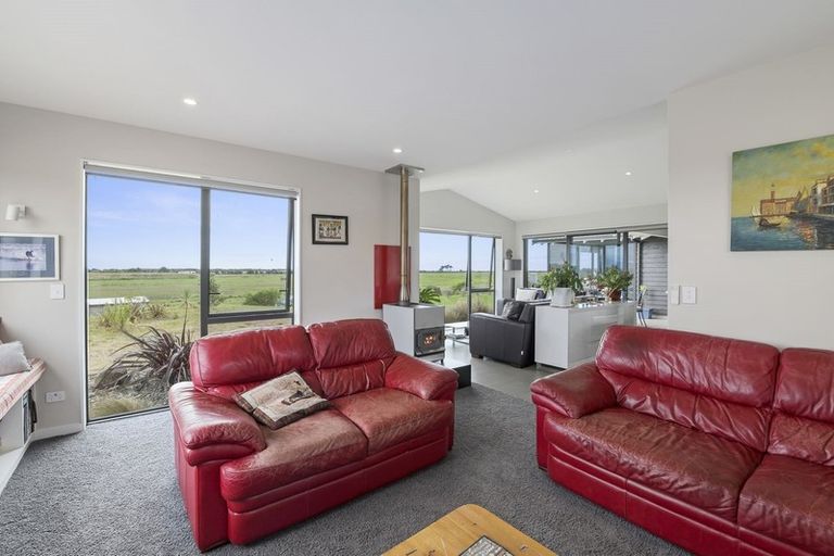 Photo of property in 161 Harakeke Road, Te Horo, Otaki, 5581