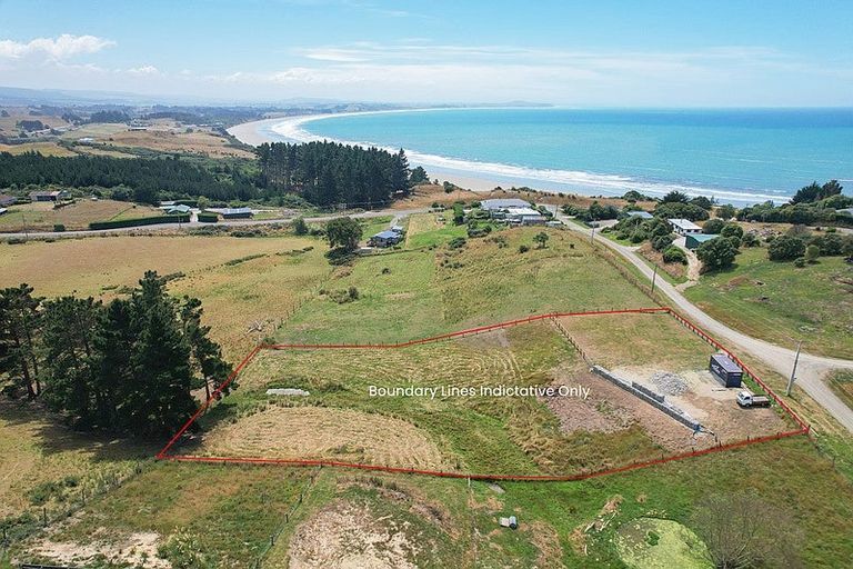 Photo of property in 10 Coronation Street, Moeraki, 9482