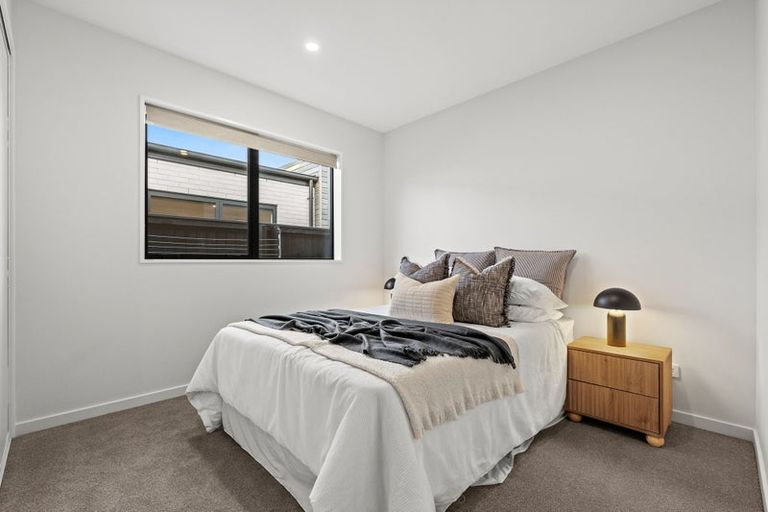 Photo of property in 8 Greystone Close, Halswell, 8025