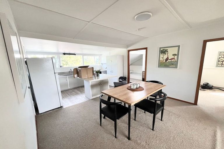 Photo of property in 36 Rangatira Road, Birkenhead, Auckland, 0626