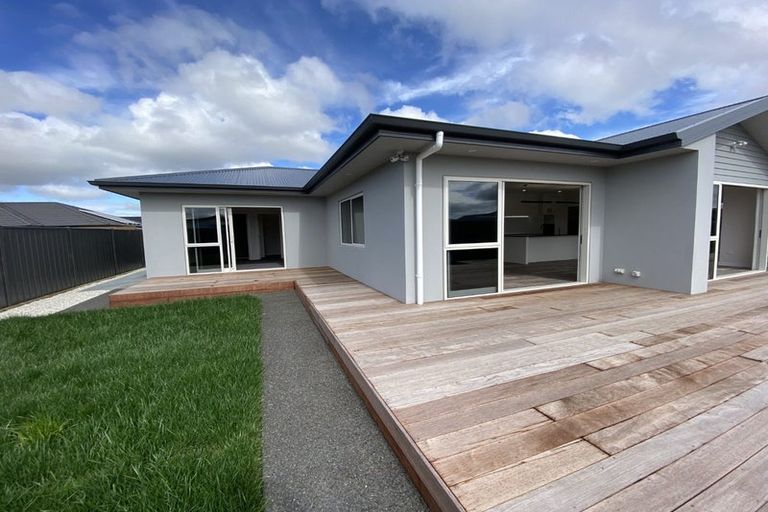 Photo of property in 8 Dinneen Close, Frimley, Hastings, 4120