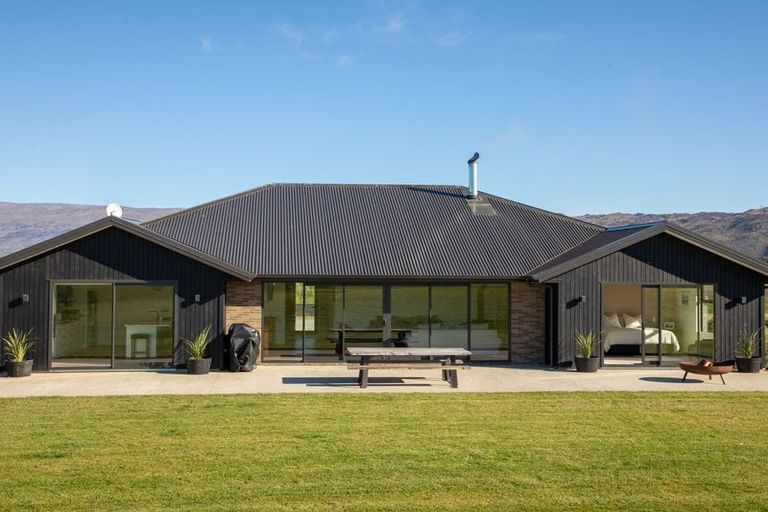 Photo of property in 4 Skeena Way, Waikerikeri, Alexandra, 9391