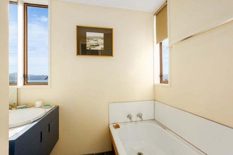 Photo of property in 35b Nikau Road, Point Howard, Lower Hutt, 5013