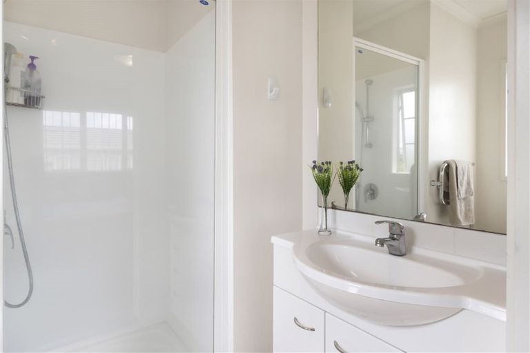 Photo of property in 38 Mulvaney Crescent, Henderson, Auckland, 0612