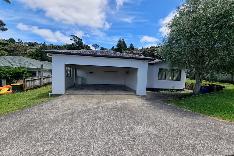 Photo of property in 37 Heathglen Place, Bayview, Auckland, 0629