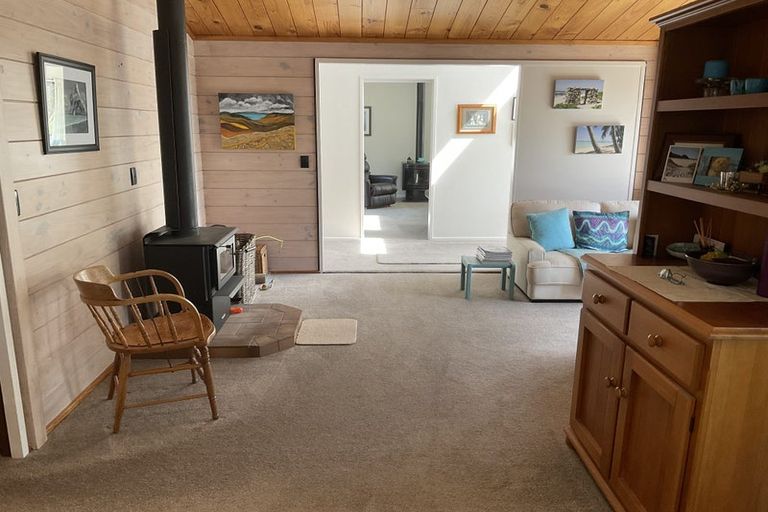 Photo of property in 4 Malfroy Lane, Raumati Beach, Paraparaumu, 5032
