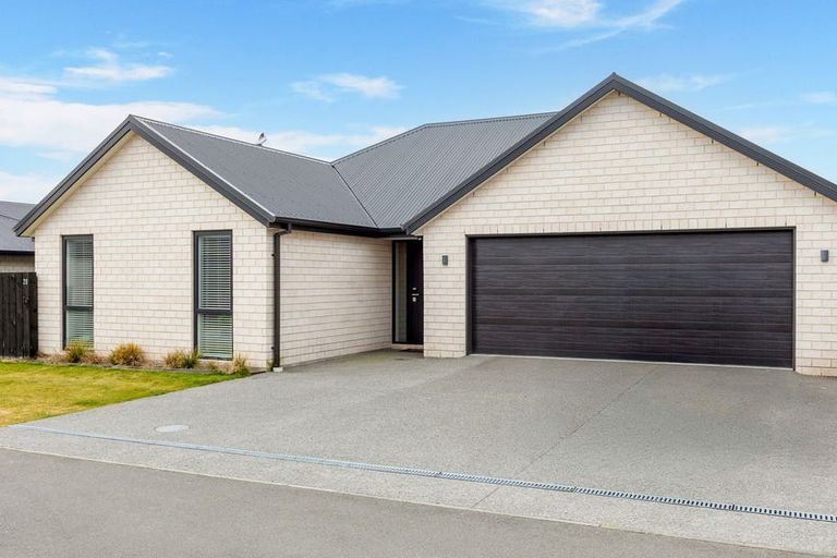 Photo of property in 28 Walter Place, Kirwee, Darfield, 7571