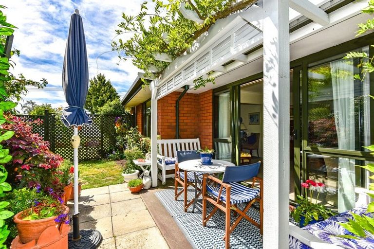 Photo of property in 41 Chedworth Avenue, Bishopdale, Christchurch, 8053