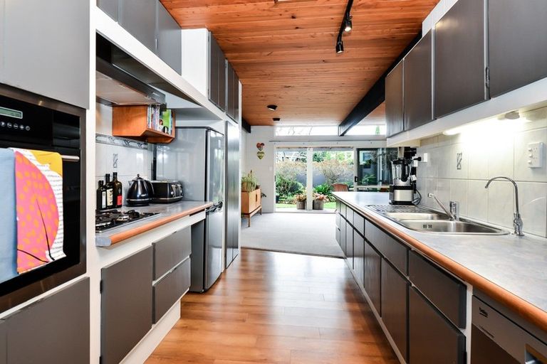 Photo of property in 27 Balfour Crescent, Riverlea, Hamilton, 3216