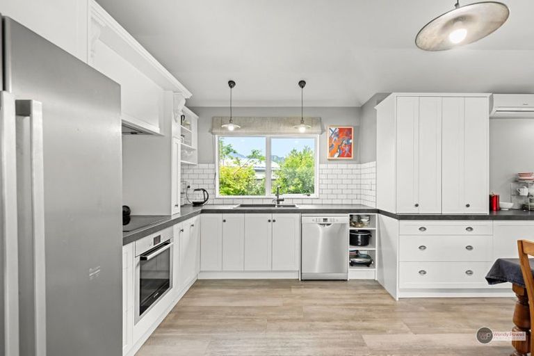 Photo of property in 7 Millwood Place, Silverstream, Upper Hutt, 5019