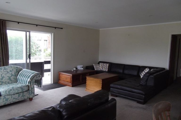 Photo of property in 2/11 Regent Street, Devonport, Auckland, 0624