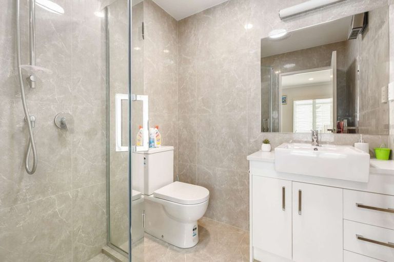 Photo of property in 51 Tribute Loop, Takanini, 2112