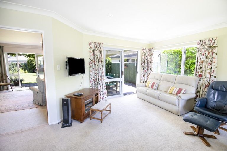 Photo of property in 128 Avenue Road, Greenmeadows, Napier, 4112