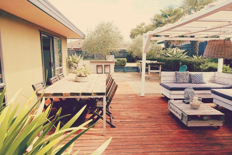 Photo of property in 42 Katerini Grove, Papamoa Beach, Papamoa, 3118