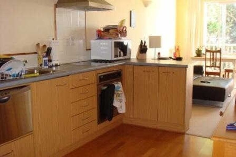 Photo of property in 13d Lawrence Street, Newtown, Wellington, 6021