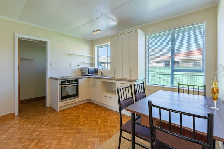 Photo of property in 2/410 Avenue Road West, Hastings, 4122