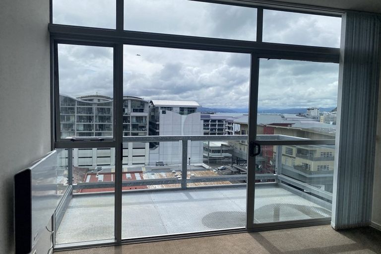 Photo of property in Sol Apartments, 35 Jessie Street, Te Aro, Wellington, 6011