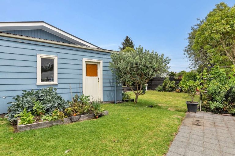Photo of property in 55 Welcome Bay Road, Welcome Bay, Tauranga, 3112