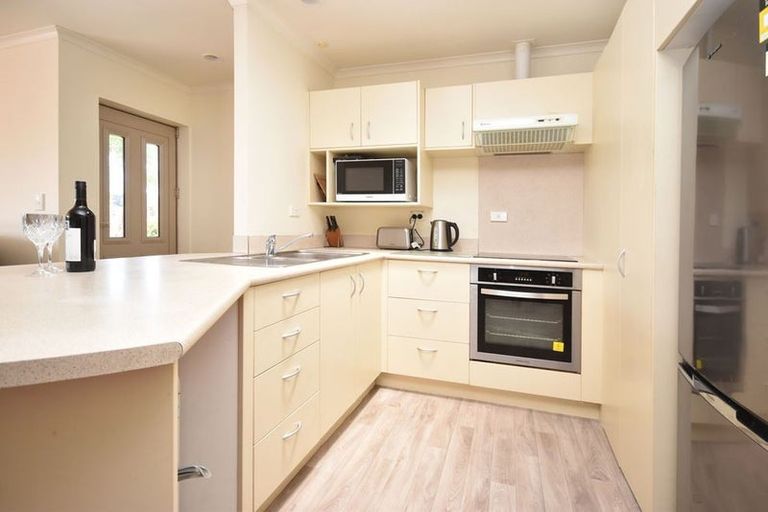 Photo of property in 50 Elan Place, Stanmore Bay, Whangaparaoa, 0932