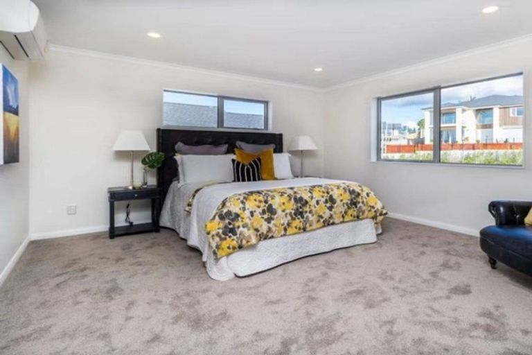 Photo of property in 11 Mettam Drive, Swanson, Auckland, 0614